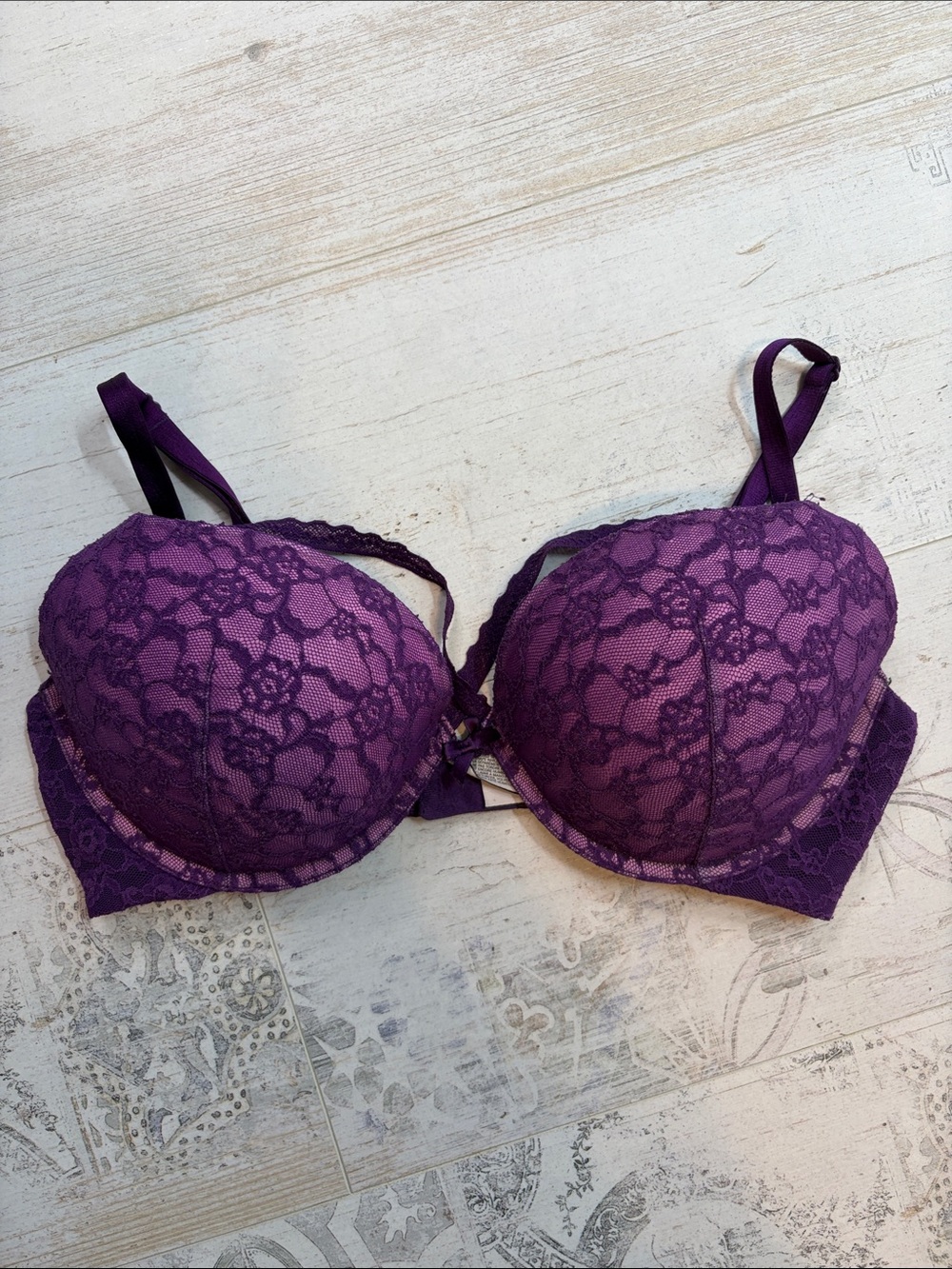 Victorias Secret Purple Lace Strappy Push Up Bra Size 36D